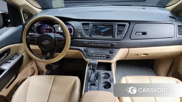 Kia The New Carnival id 3661823 из Кореи 17