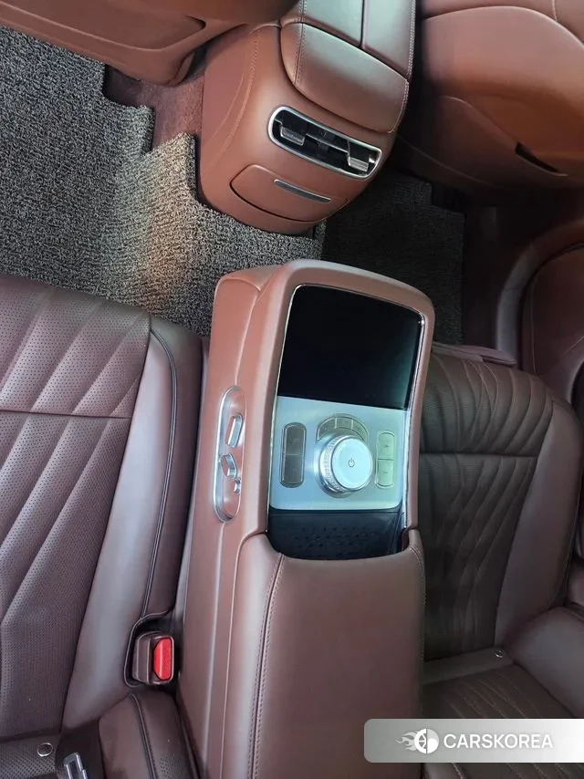 Genesis G90 (RS4) id 3570639 из Кореи 15