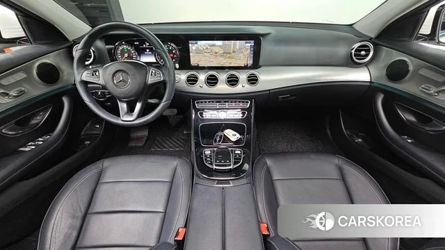 Mercedes-Benz E-Class W213 id 4596394 из Кореи 28