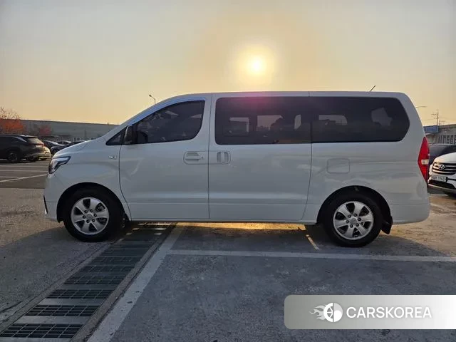 Hyundai The New Grand Starex id 3407253 из Кореи 17