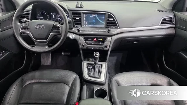 Hyundai Avante AD id 3718668 из Кореи 17