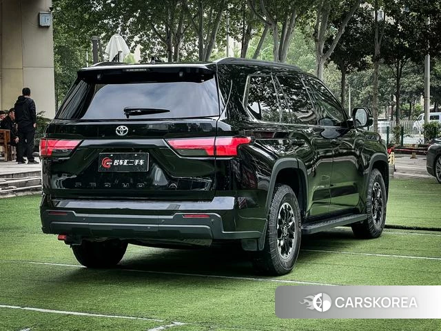 Toyota Sequoia id 4257245 из Китая 15