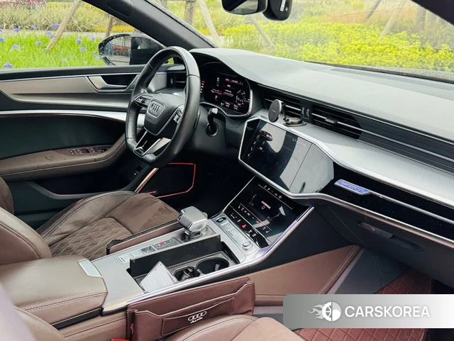 Audi A7L id 4274136 из Китая 18