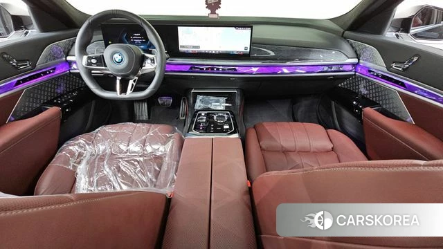 BMW 7 Series (G70) id 3952519 из Кореи 17