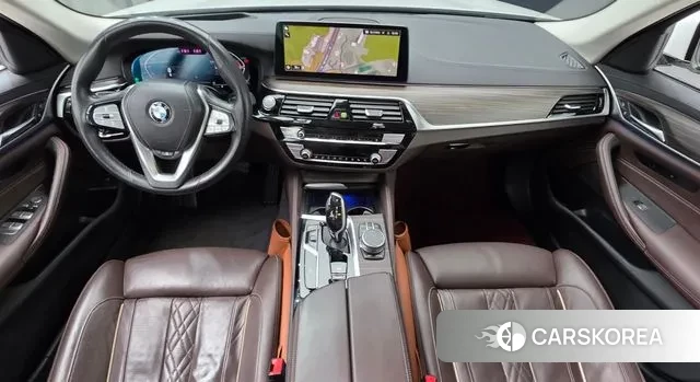 BMW 5 Series (G30) id 3626262 из Кореи 17