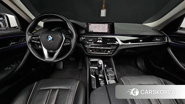 BMW 5 Series (G30) id 3412804 из Кореи 17