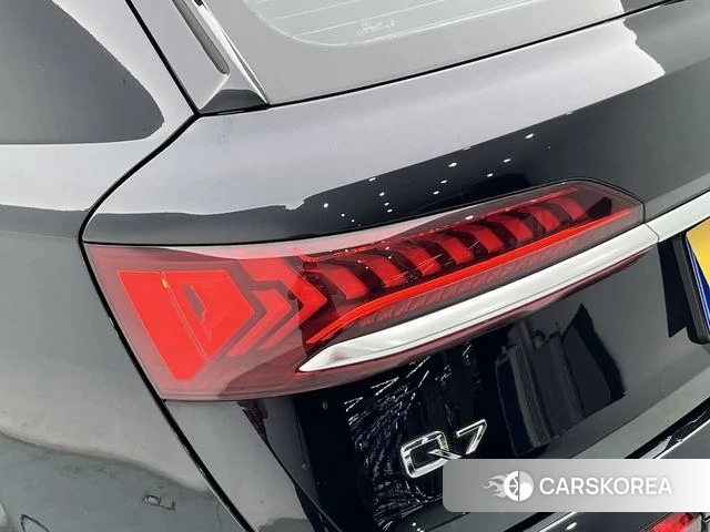 Audi Q7 id 4253332 из Китая 25