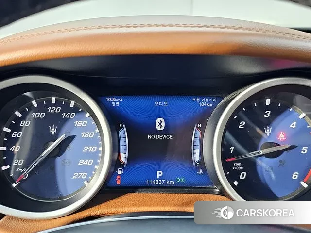 Maserati Ghibli id 3239138 из Кореи 17