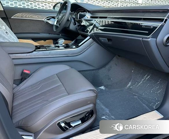 Audi A8 id 4271892 из Китая 15