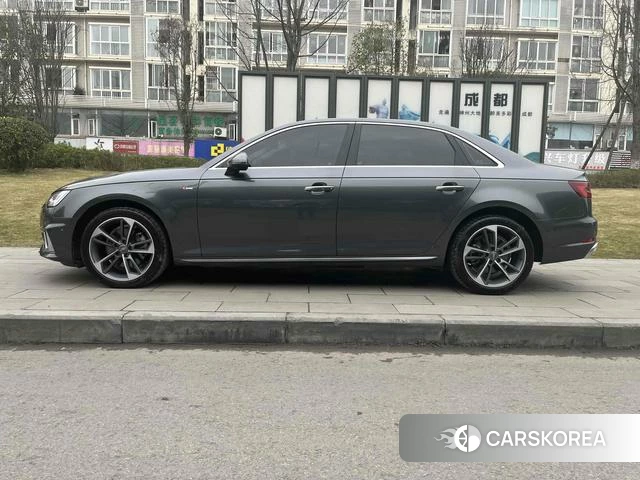 Audi A4L id 4216247 из Китая 7
