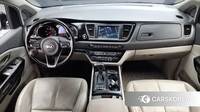 Kia All New Carnival id 3641842 из Кореи 17