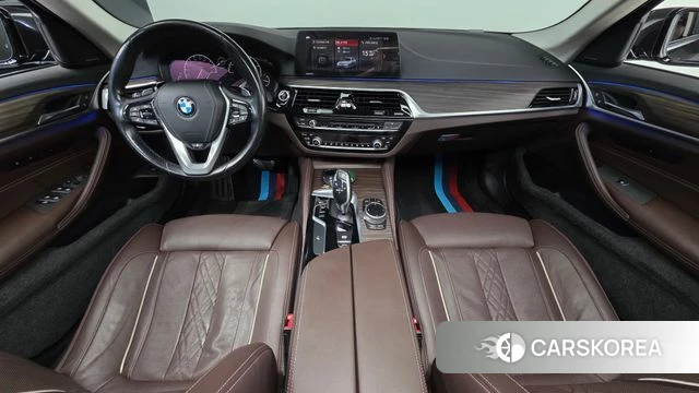 BMW 5 Series (G30) id 4459242 из Кореи 17