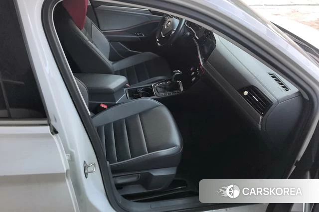 Volkswagen Sagitar id 4306957 из Китая 14