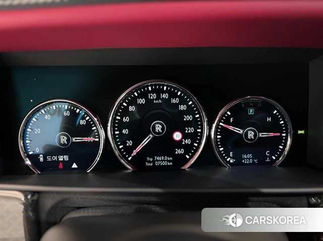 Rolls-Royce Cullinan id 3921823 из Кореи 17