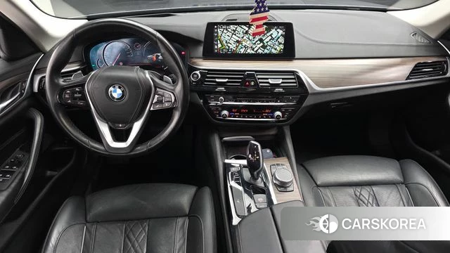 BMW 5 Series (G30) id 3861679 из Кореи 17