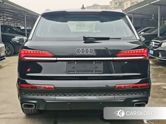 Audi Q7 id 3920843 из Китая 19