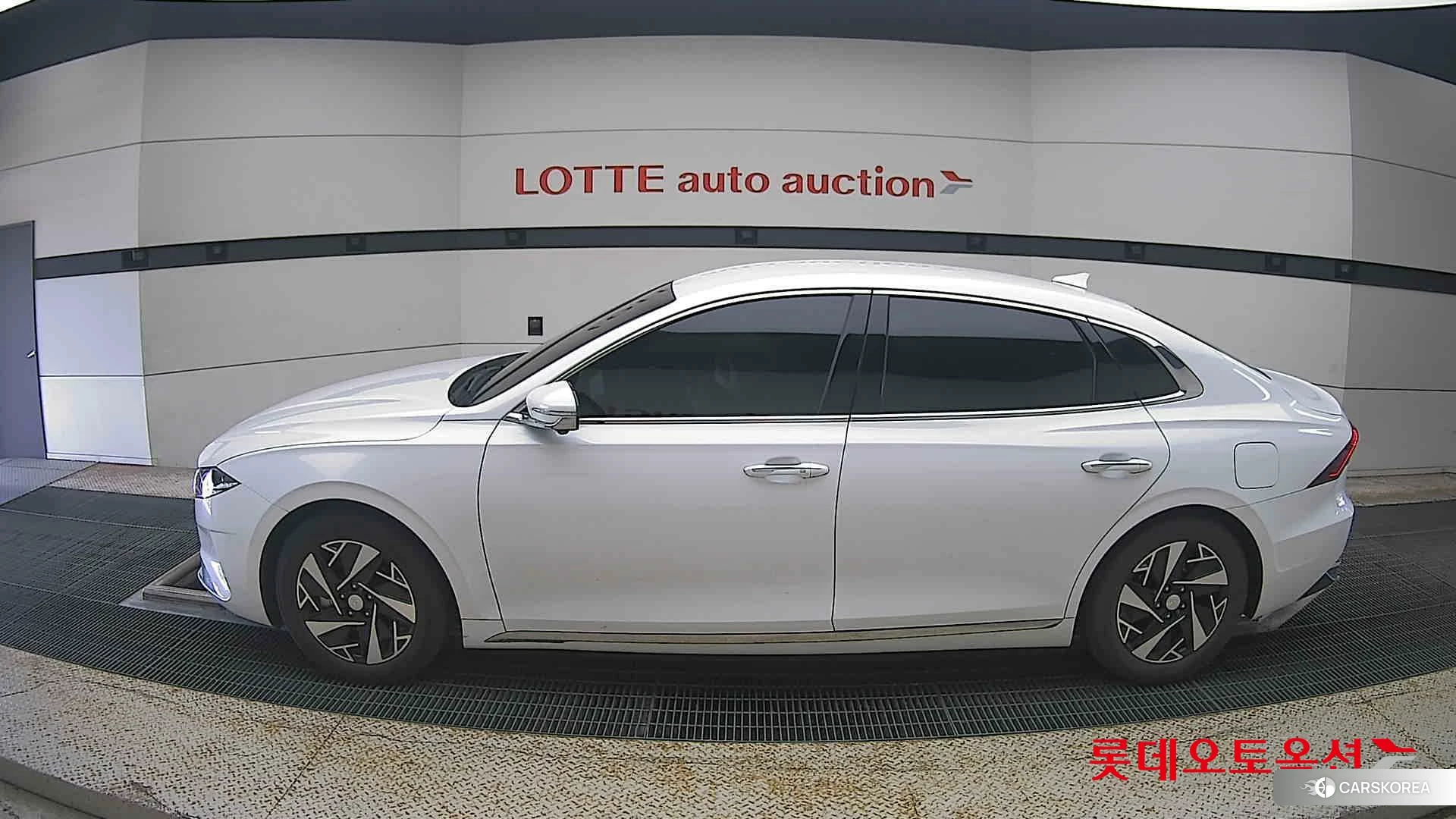 Hyundai Grandeur Hybrid id 4902512 из Кореи 33