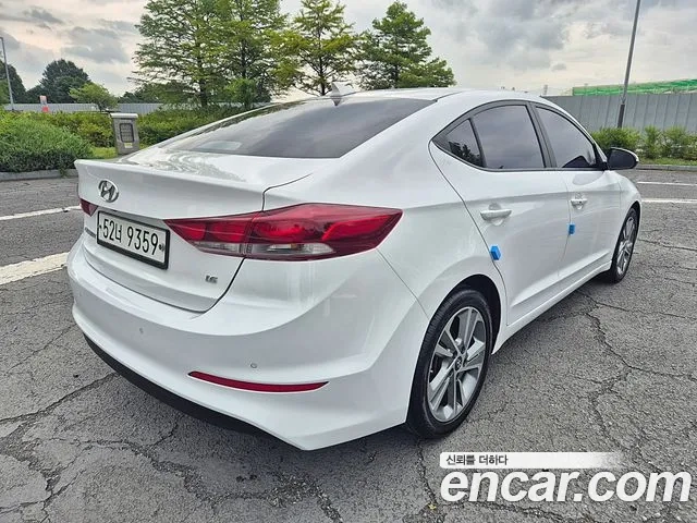 Hyundai Avante AD id 2946345 из Кореи 17