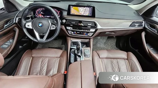 BMW 5 Series (G30) id 3444548 из Кореи 17