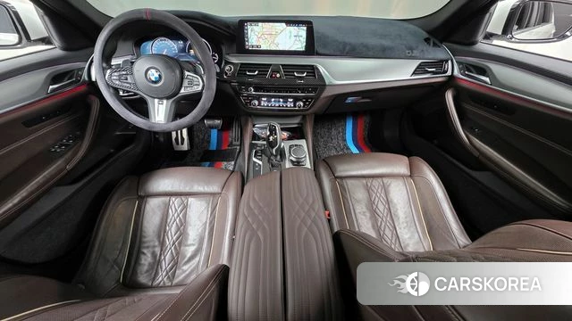 BMW 5 Series (G30) id 3880059 из Кореи 17