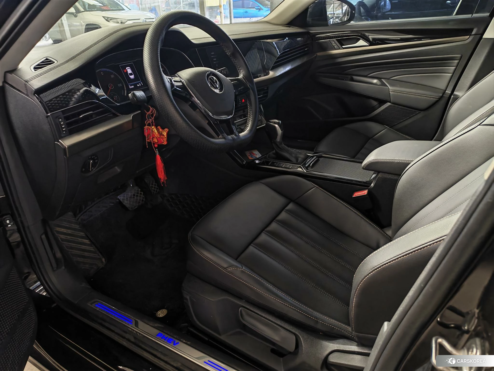 Volkswagen Passat PHEV id 4420072 из Китая 7