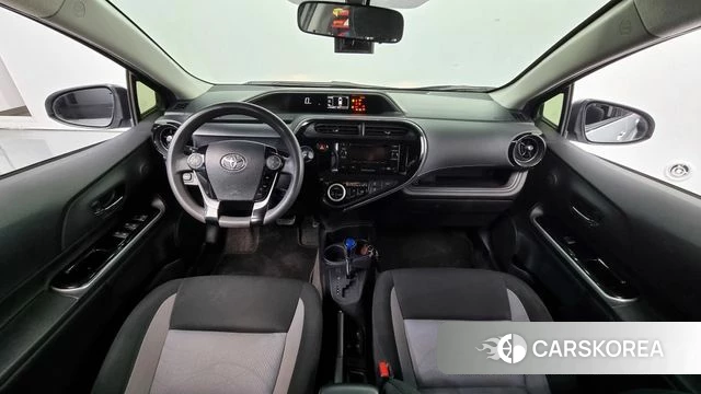 Toyota Prius C id 3801495 из Кореи 17