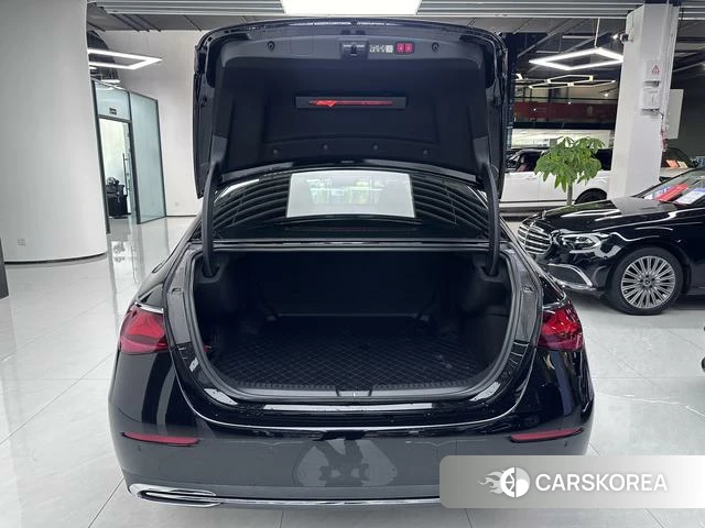 Mercedes-Benz E-class id 4368359 из Китая 15
