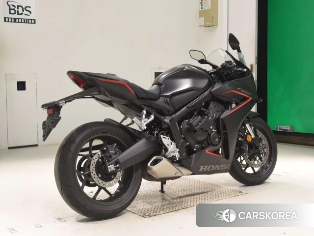 Проданный Honda CBR650R E-CLUTCH 2025 из Японии, фото 3