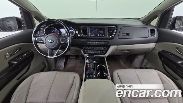 Kia The New Carnival id 2667068 из Кореи 17