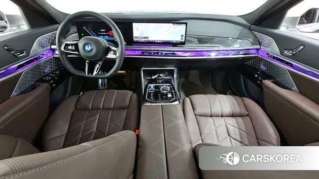 BMW i7 (G70) id 3164186 из Кореи 17