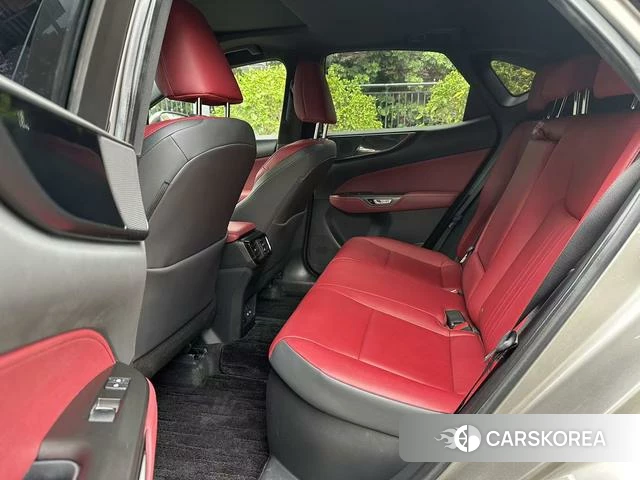 Lexus NX id 4274446 из Китая 11