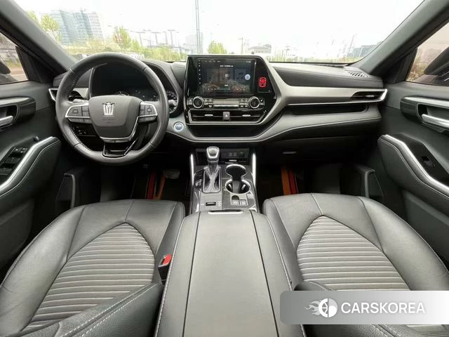 Toyota Crown Lufang id 4313927 из Китая 19