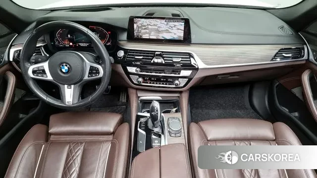 BMW 5 Series (G30) id 3302030 из Кореи 17