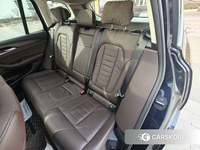 BMW X3 id 3882495 из Китая 26