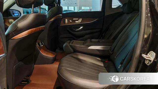 Mercedes-Benz E-class id 4333459 из Китая 9