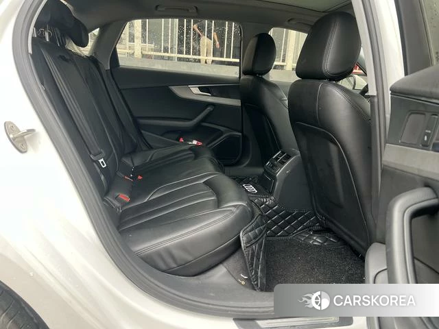 Audi A4L id 4227879 из Китая 16