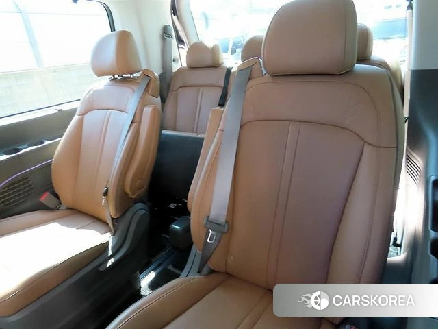 Hyundai Staria id 4315306 из Кореи 17
