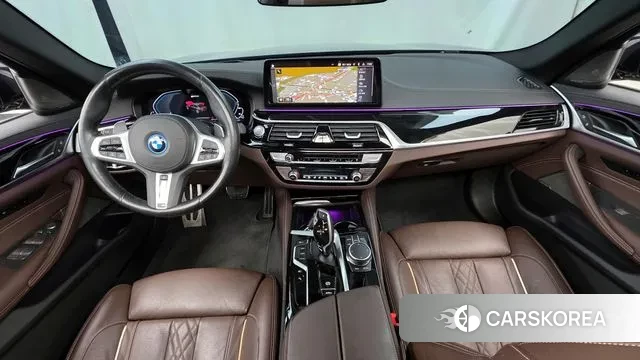 BMW 5 Series (G30) id 3735035 из Кореи 17