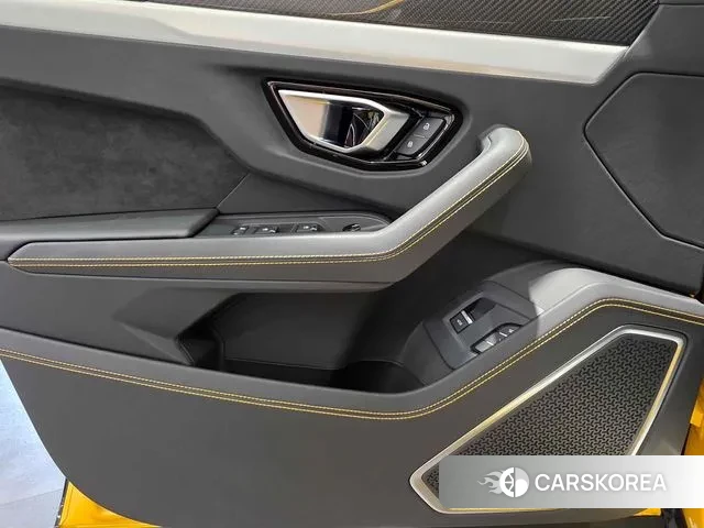 Lamborghini Urus id 3093323 из Кореи 17