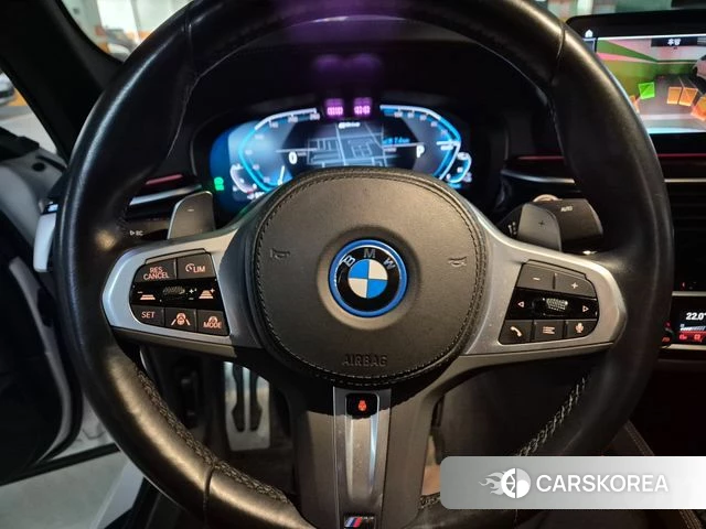 BMW 5 Series (G30) id 4608156 из Кореи 10