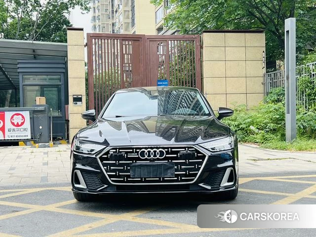 Audi A7L id 4328759 из Китая 16