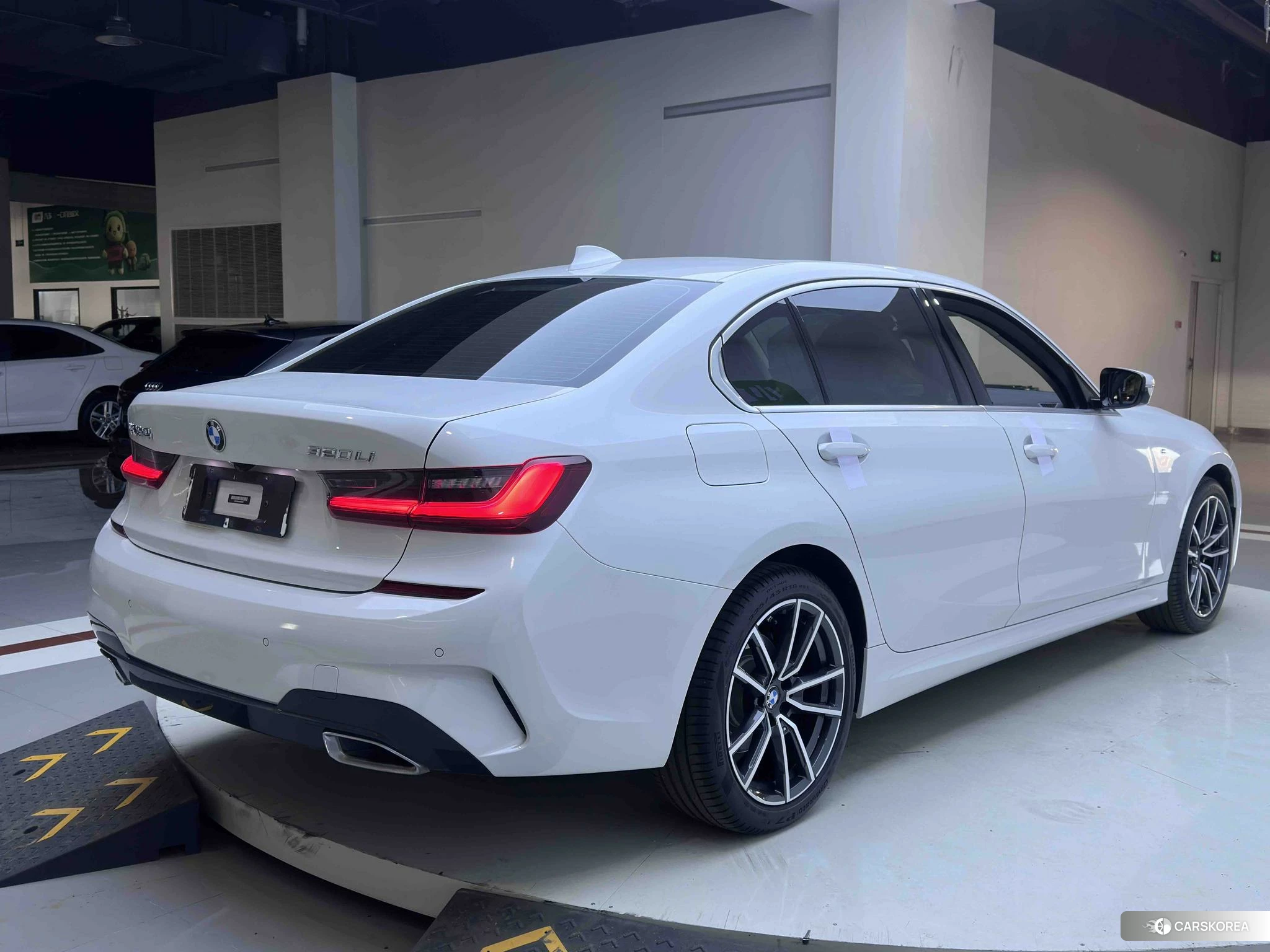 BMW 3 series id 4461625 из Китая 18