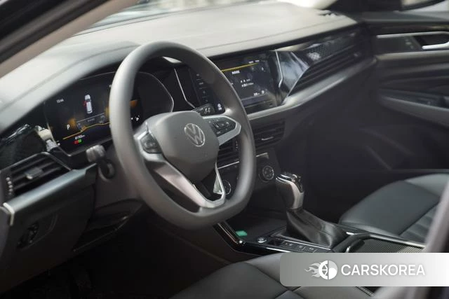 Volkswagen Passat id 4276643 из Китая 13
