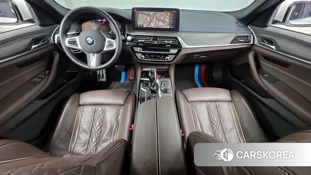 BMW 5 Series (G30) id 3493836 из Кореи 17