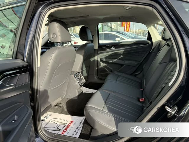 Volkswagen Passat id 4215007 из Китая 16