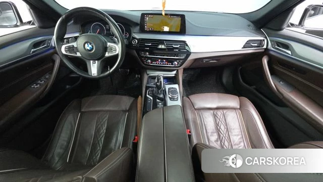 BMW 5 Series (G30) id 4557423 из Кореи 17