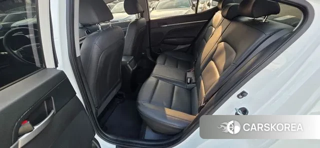 Hyundai Avante AD id 3737343 из Кореи 13