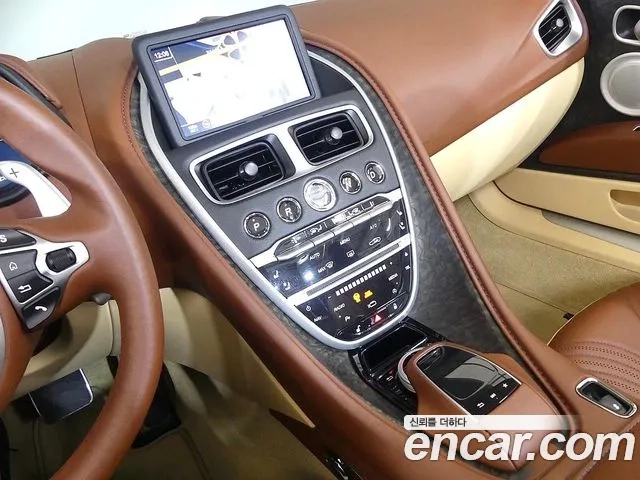 Aston Martin DB11 id 2891933 из Кореи 17