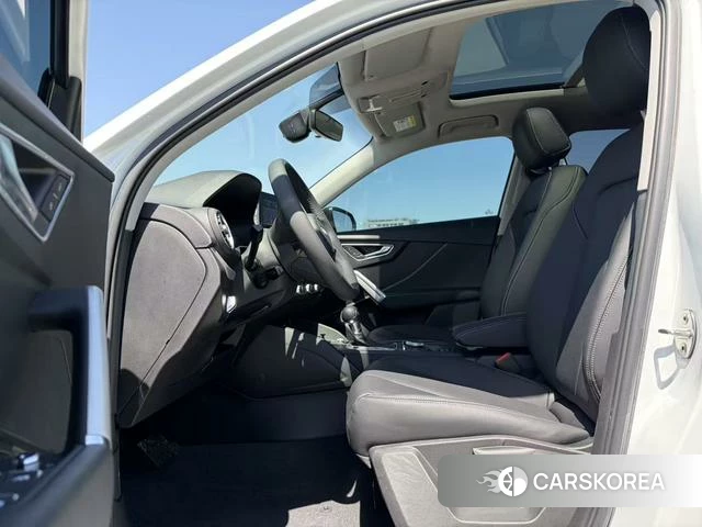 Audi Q2L id 4255834 из Китая 13