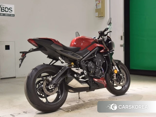 Triumph STREET TRIPLE 765 RS 2025 из Японии, фото 4